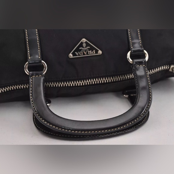 β οΈβ₯οΈ Authentic PRADA Vintage Nylon Tessuto Leather Hand Boston Bag β₯οΈβ οΈ - Picture 2 of 16